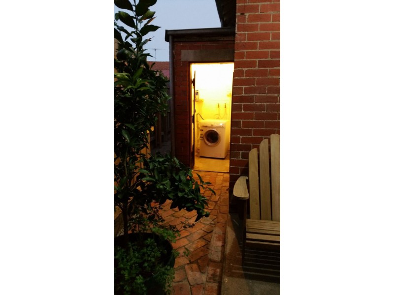 8A Etna Street, Glen Huntly VIC 3163
