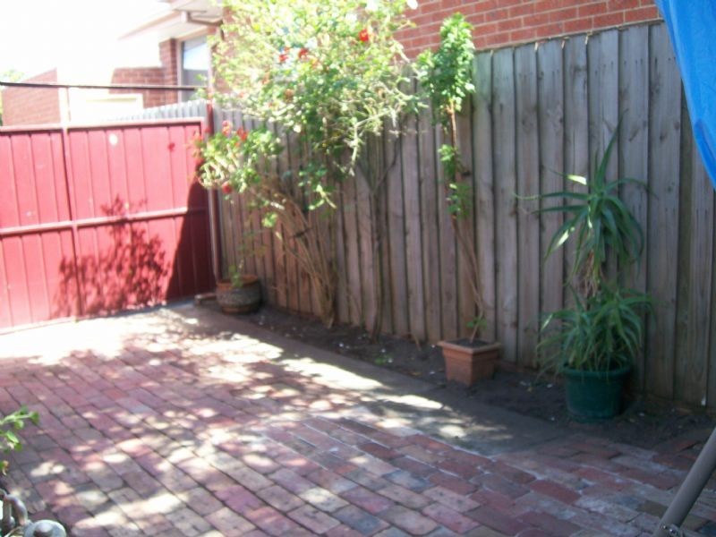 5/77 Oakleigh Rd, Carnegie VIC 3163