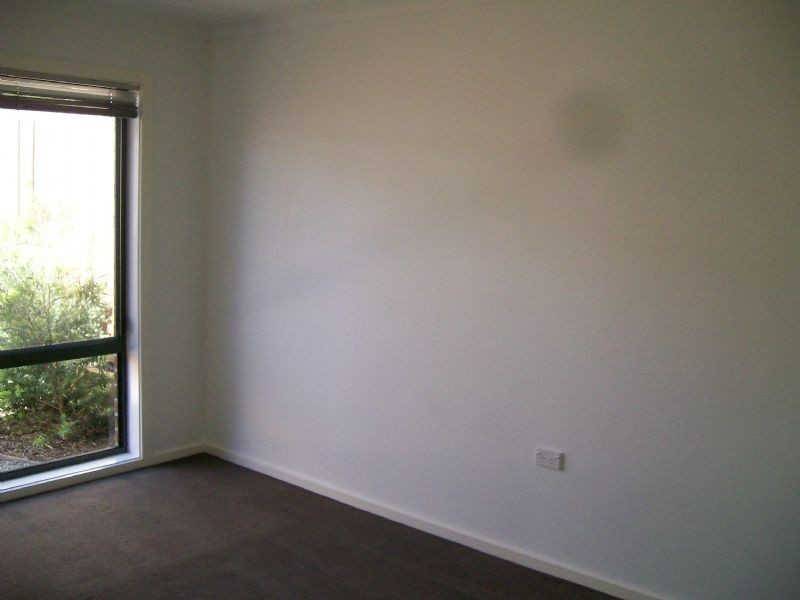 2/7 Neilson Street, Bayswater VIC 3153