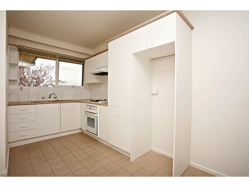 8/13 Emily St, Carnegie VIC 3163