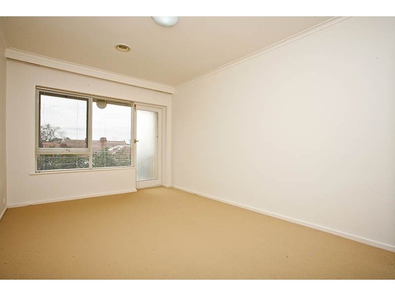 8/13 Emily St, Carnegie VIC 3163