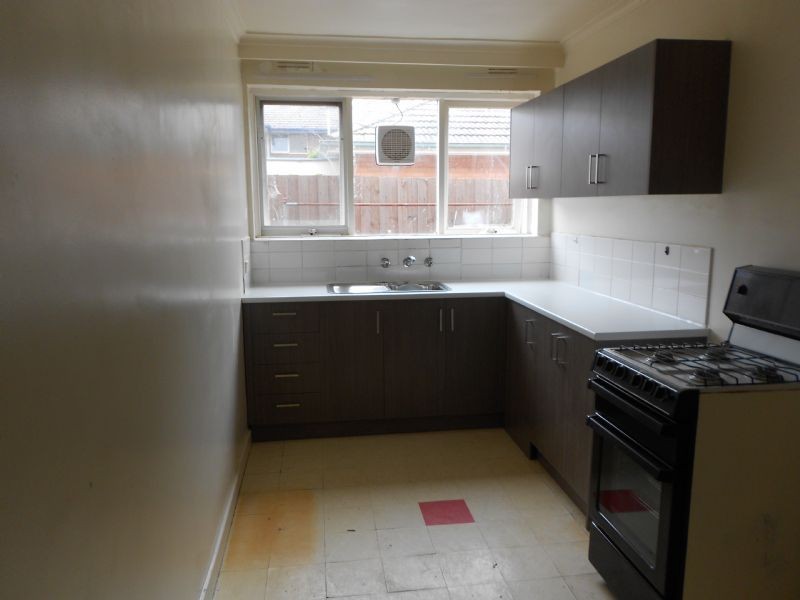 2/30 Royal Avenue, Glen Huntly VIC 3163