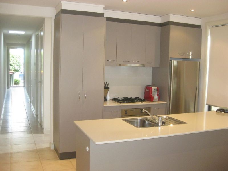24 Station Place, Glen Huntly VIC 3163