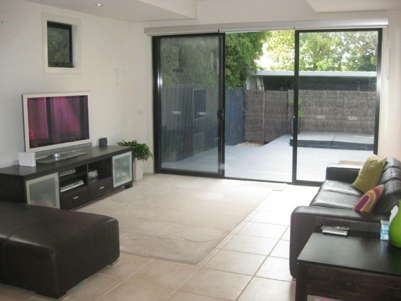 24 Station Place, Glen Huntly VIC 3163