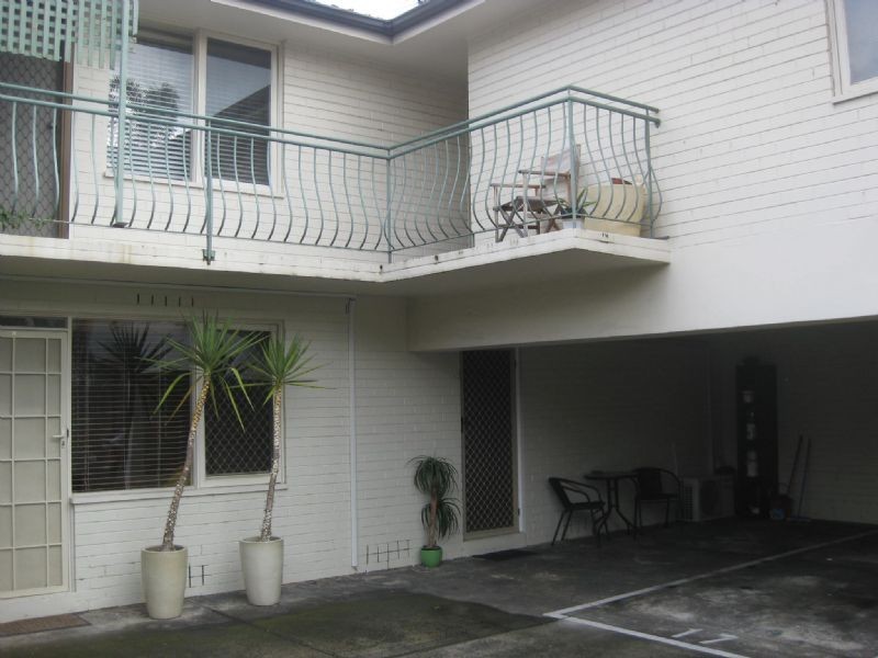 1/18 Orange Grove, Balaclava VIC 3183