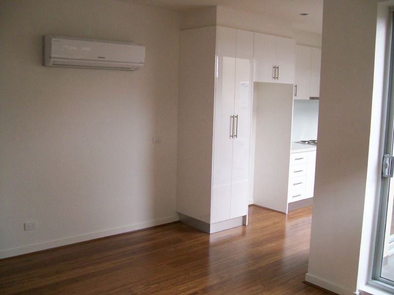 8/388 Dandenong Road, Caulfield North VIC 3161