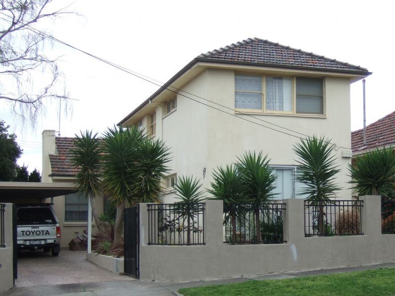 13 Harold Street, Mckinnon VIC 3204