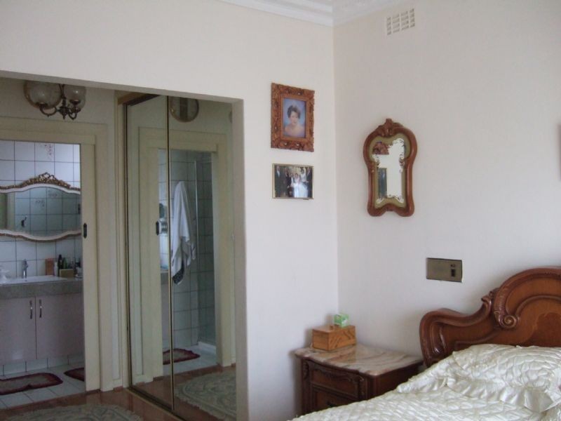 13 Harold Street, Mckinnon VIC 3204