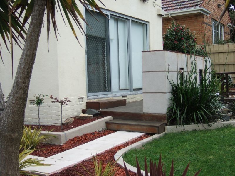 13 Harold Street, Mckinnon VIC 3204