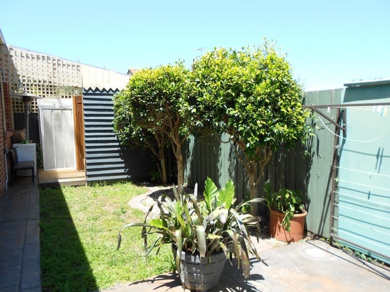 2/8 Foch Street, Ormond VIC 3204