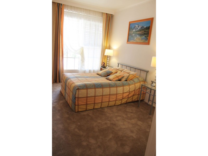 4/17 Park Avenue, Glen Huntly VIC 3163