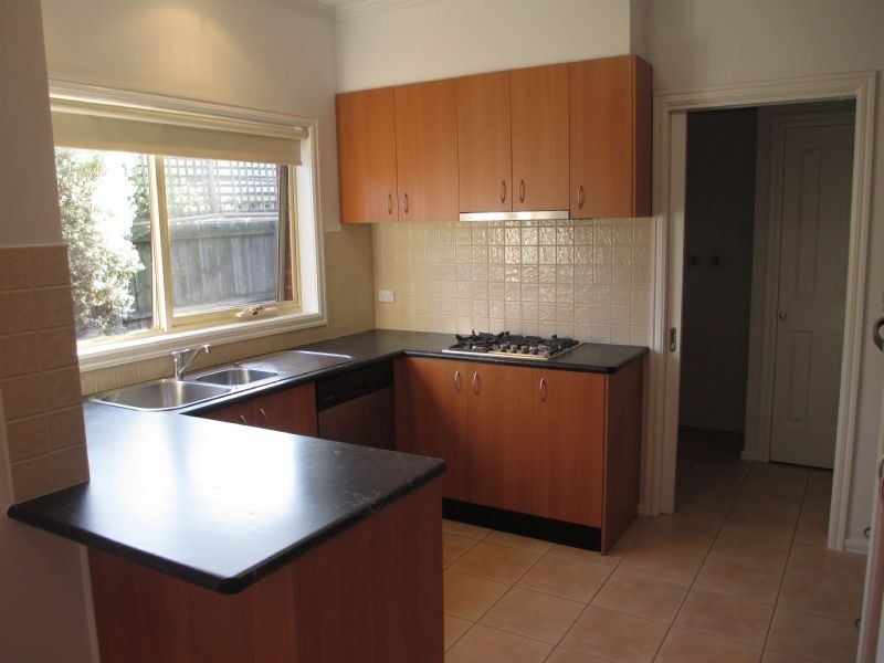 2/3 Bundeera Road, Caulfield South VIC 3162