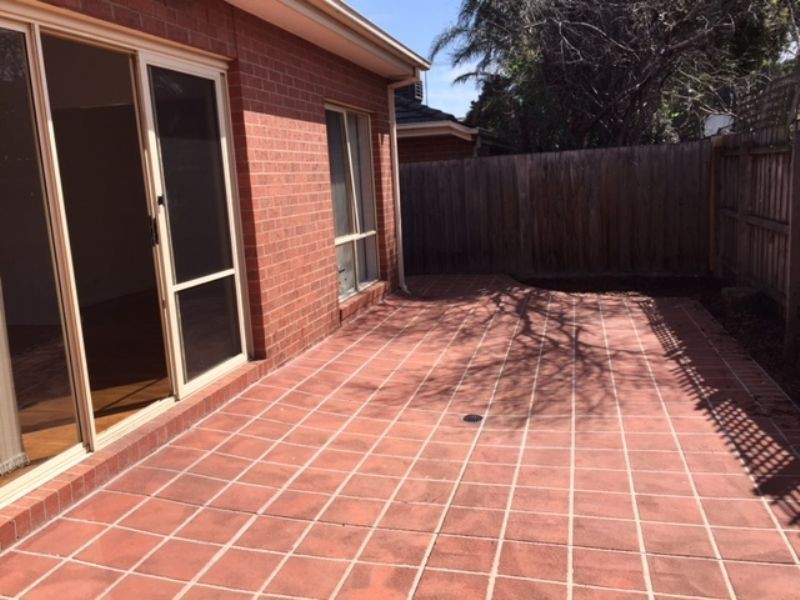 2/3 Bundeera Road, Caulfield South VIC 3162