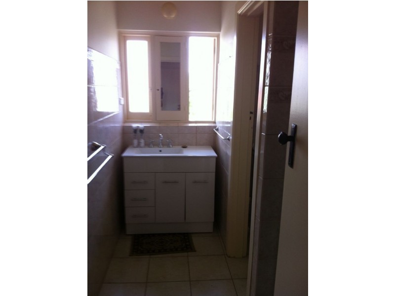 2/1098 Glenhuntly Road, Glen Huntly VIC 3163