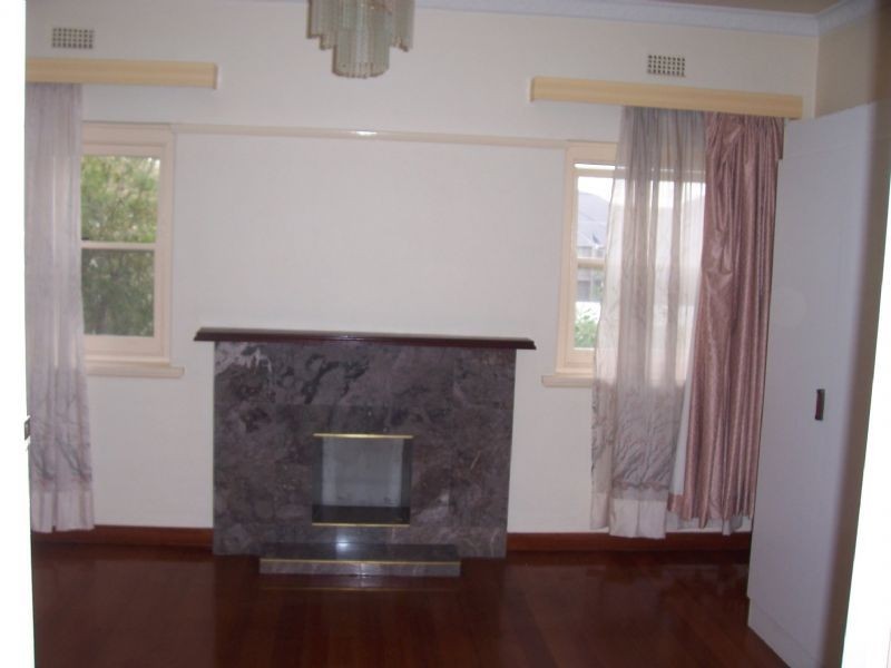 2/1098 Glenhuntly Road, Glen Huntly VIC 3163