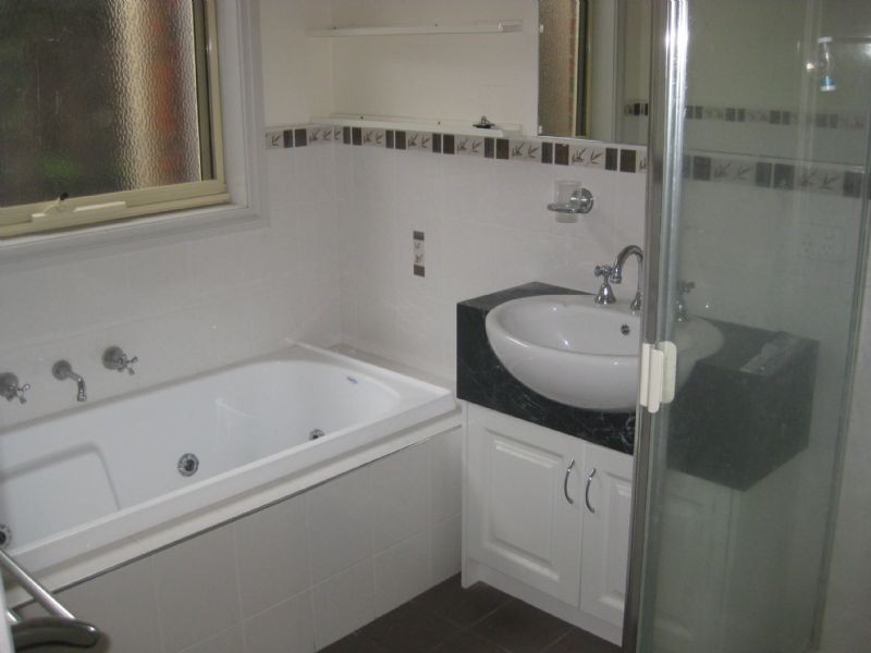 10A Hodgson Grove, Bentleigh East VIC 3165