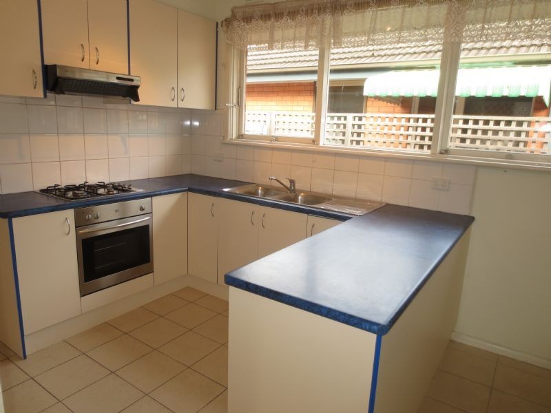 1/205 Grange Rd, Carnegie VIC 3163