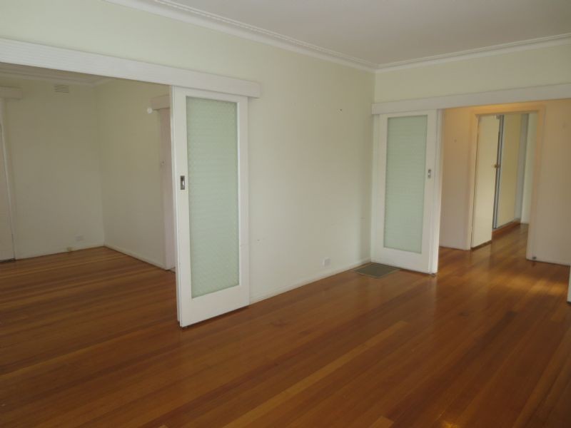 1/205 Grange Rd, Carnegie VIC 3163