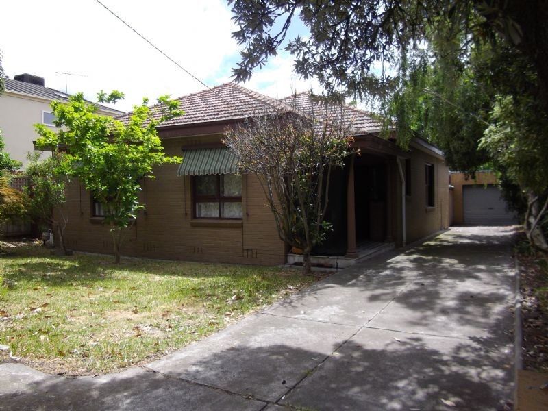 6 Watson Grove, Glen Huntly VIC 3163