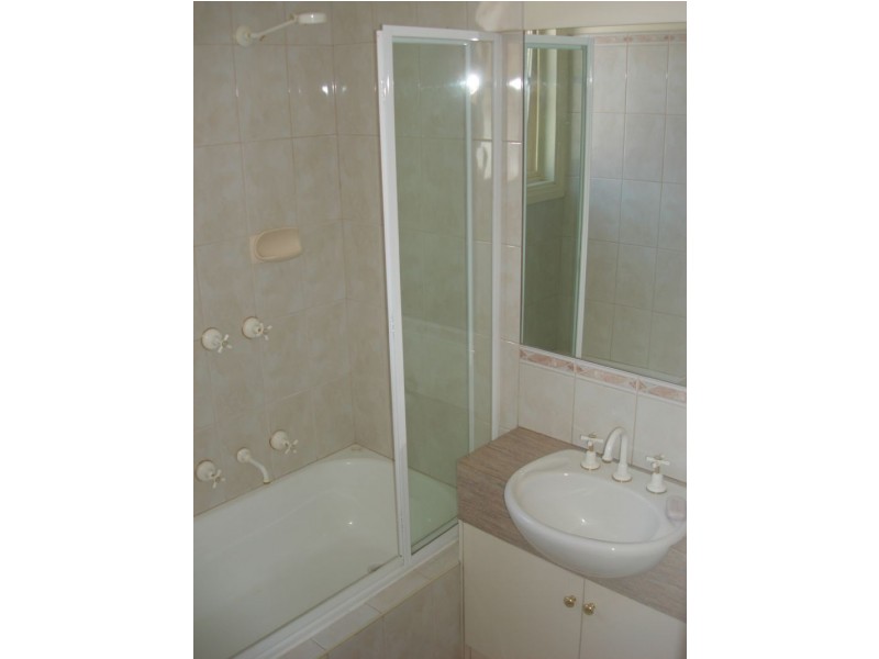 4/33-35 Woodville Avenue, Caulfield South VIC 3162