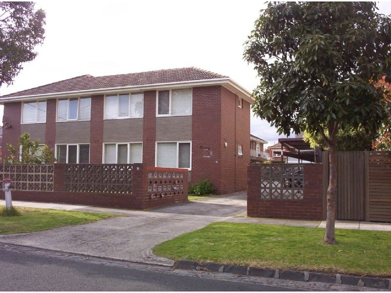 2/11 Rosedale Avenue, Glen Huntly VIC 3163