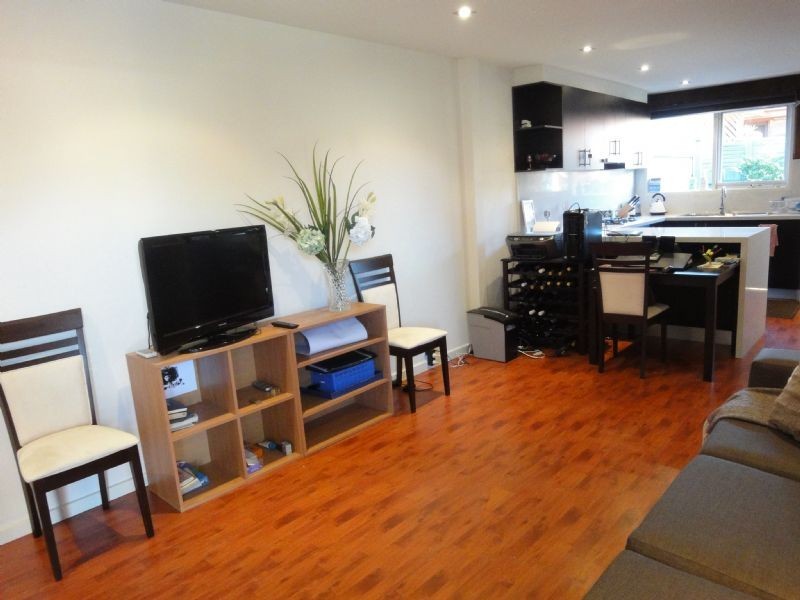 3/89 Coorigil Rd, Carnegie VIC 3163