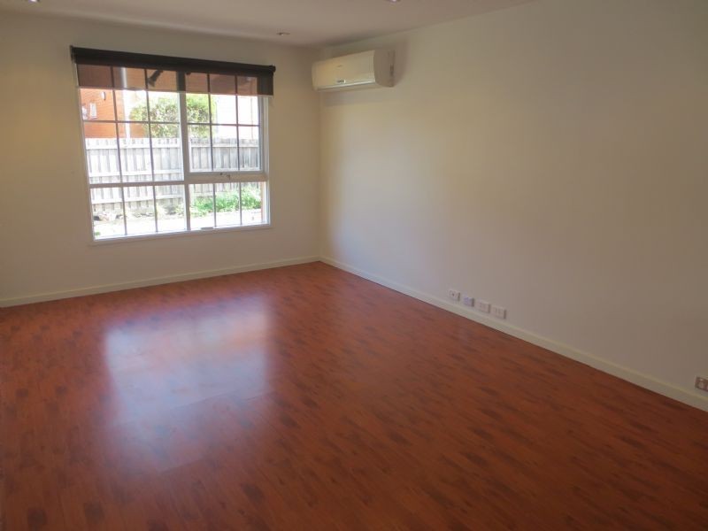 3/89 Coorigil Road, Carnegie VIC 3163