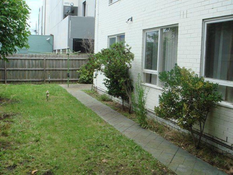 1/7 Huntly Street, Glen Huntly VIC 3163