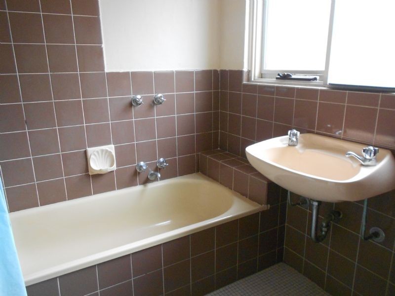 2/9 Parton Court, Glen Huntly VIC 3163