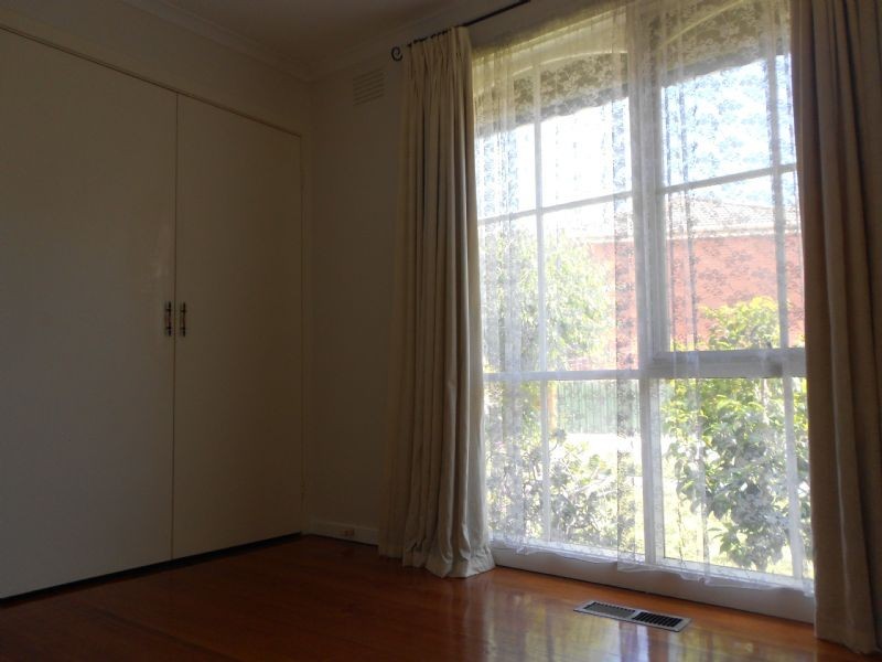 2/1 Lloyds Avenue, Caulfield East VIC 3145