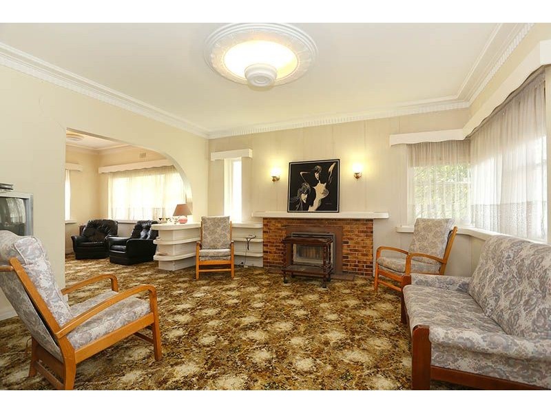 42 Ulupna Rd, Ormond VIC 3204