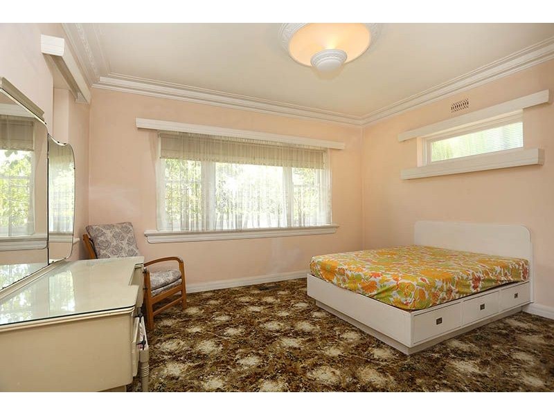 42 Ulupna Rd, Ormond VIC 3204