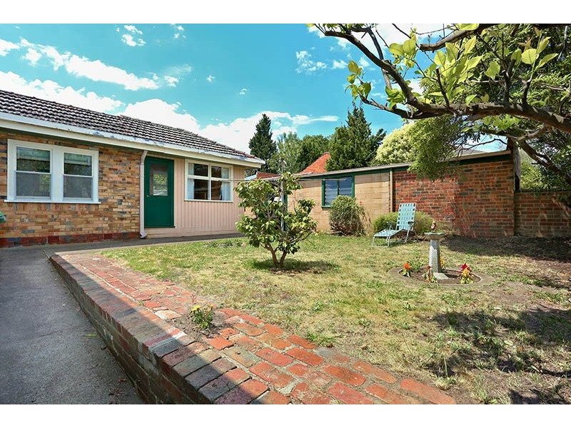 42 Ulupna Rd, Ormond VIC 3204