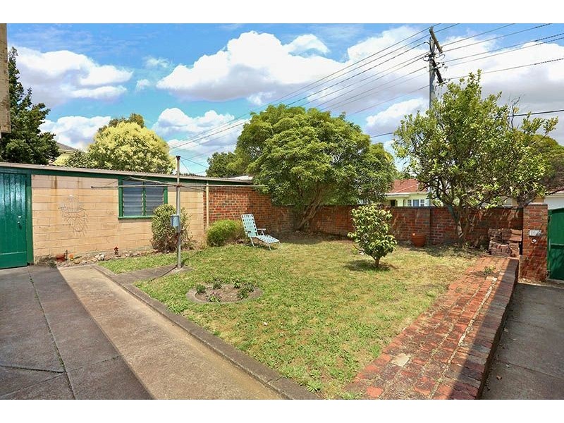 42 Ulupna Rd, Ormond VIC 3204