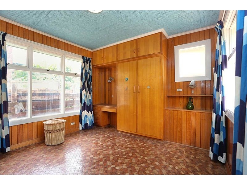 42 Ulupna Rd, Ormond VIC 3204