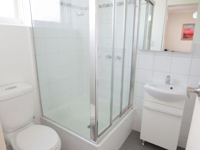 10/8 Rosedale Ave, Glen Huntly VIC 3163