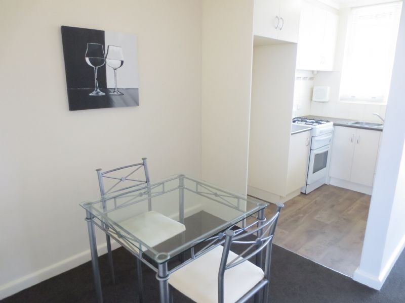 10/8 Rosedale Ave, Glen Huntly VIC 3163