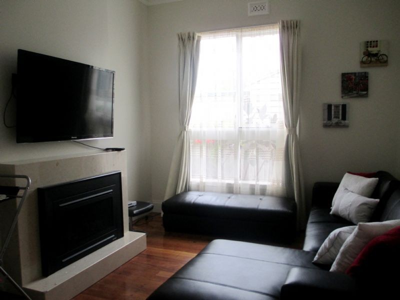 12 Chestnut Street, Carnegie VIC 3163