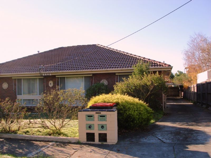 2/4 Wattle Gve, Mckinnon VIC 3204