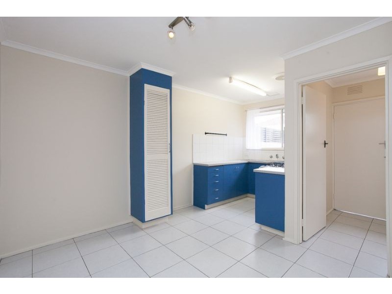 2/4 Wattle Gve, Mckinnon VIC 3204
