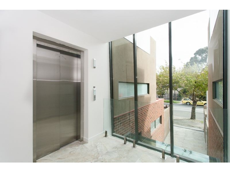 409 Hawthorn Rd, Caulfield South VIC 3162