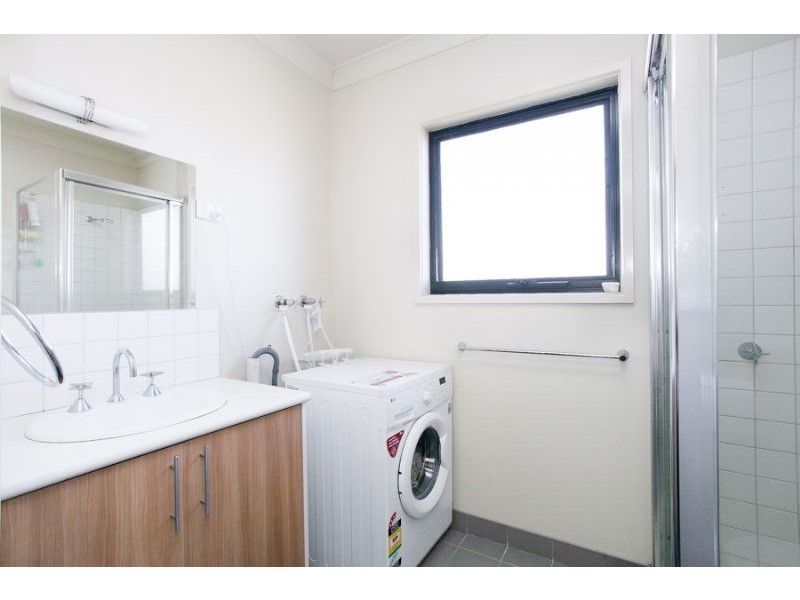 4/3 Royal Lane, Glen Huntly VIC 3163