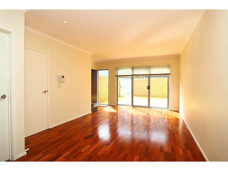 3/1204 Glenhuntly Rd, Glen Huntly VIC 3163
