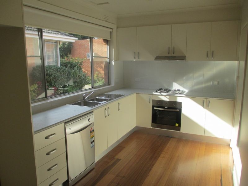 2/3 Garden Avenue, Glen Huntly VIC 3163