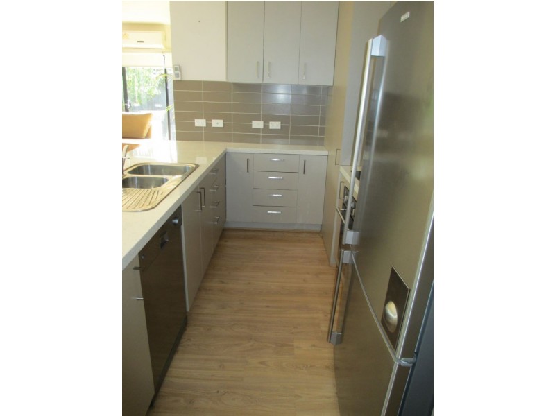 8/273 Grange Road, Ormond VIC 3204