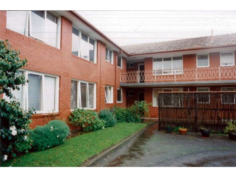12/1080 Glenhuntly Rd, Glen Huntly VIC 3163