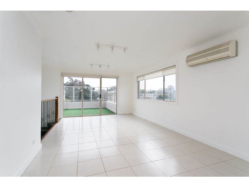 9/35 Carlisle Street, St Kilda VIC 3182