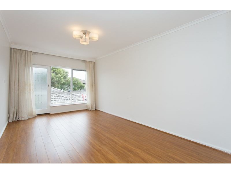 7/14 Kokaribb Rd, Carnegie VIC 3163