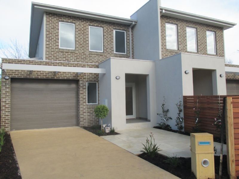126 Truganini Rd, Carnegie VIC 3163