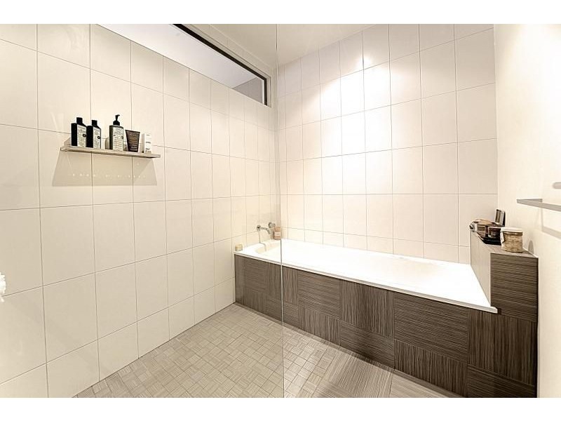 12/18 Waratah Avenue, Glen Huntly VIC 3163